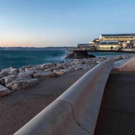 Plage Des Catalans/Vieux Port Марсель Экстерьер фото